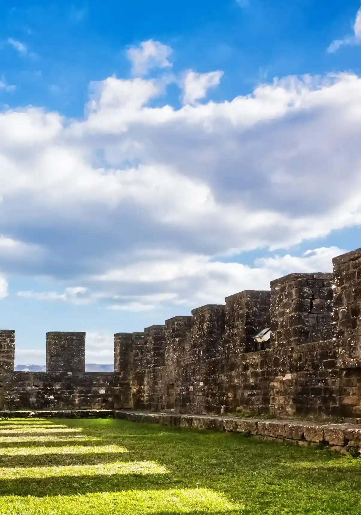 POPPI_castello_merlatura-guelfa-scaled-e1766154088954_153_11zon